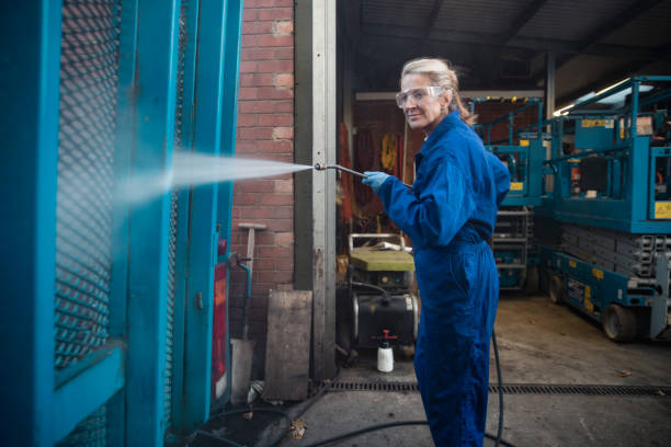  Santa Moni, CA Pressure Washing Pros